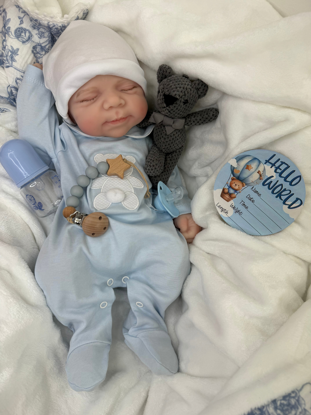 Cloudy Cuddle Silicone Boy 18 inch / 7 lbs