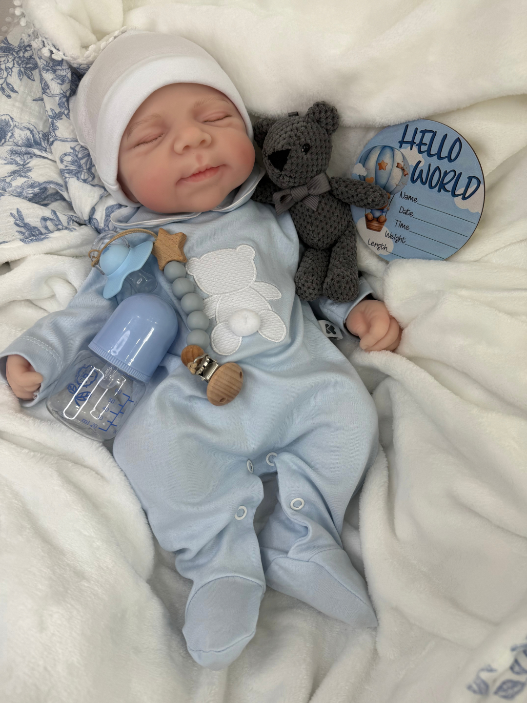 Cloudy Cuddle Silicone Boy 18 inch / 7 lbs