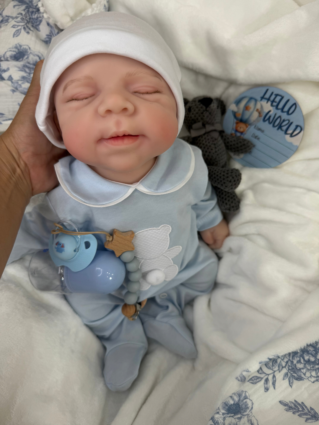 Cloudy Cuddle Silicone Boy 18 inch / 7 lbs