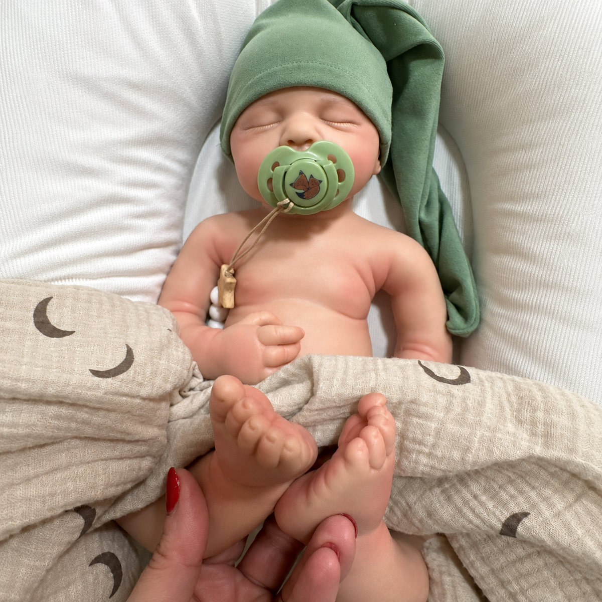 Clover Bloom Silicone Boy 20 inch / 6.8 lbs