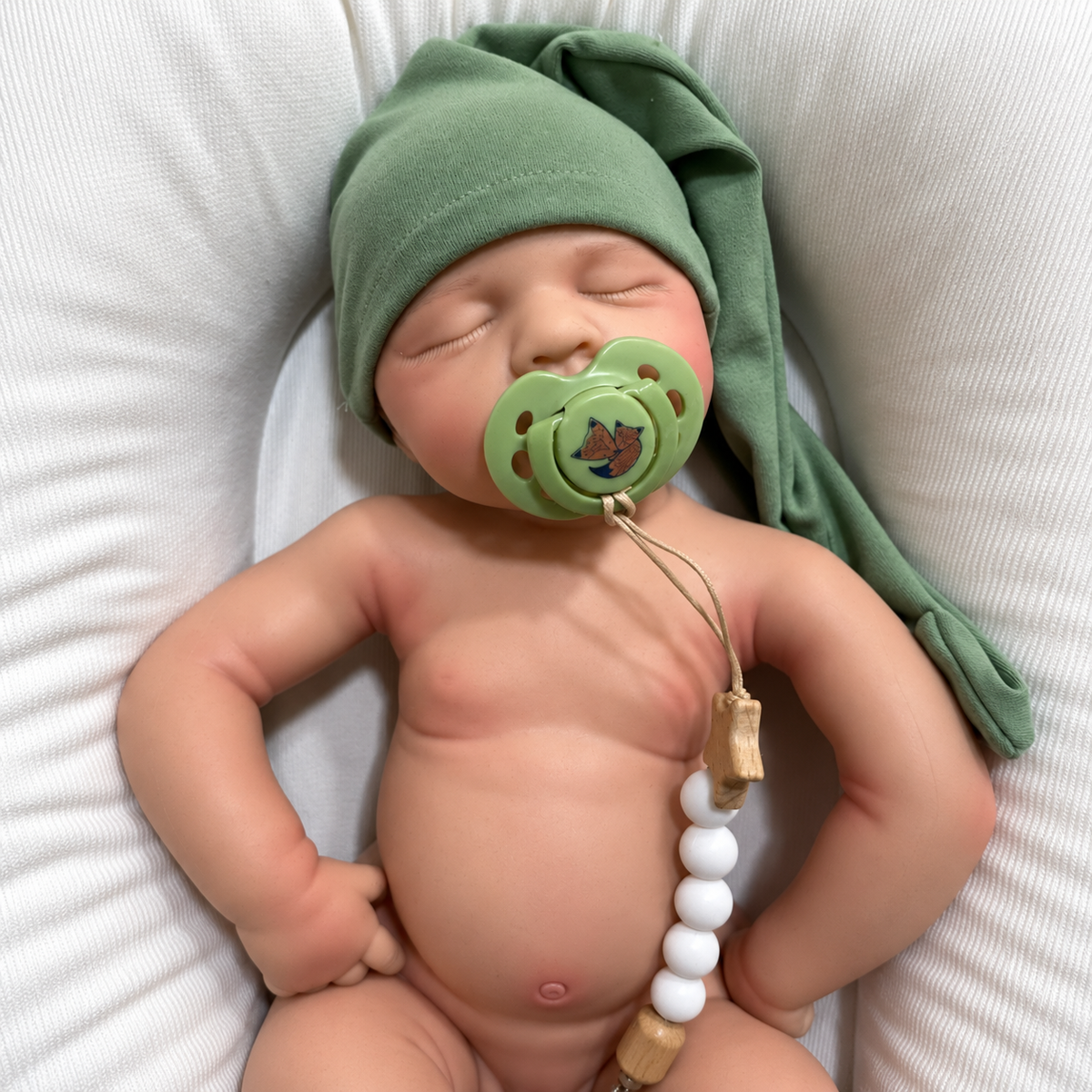 Clover Bloom Silicone Boy 20 inch / 6.8 lbs