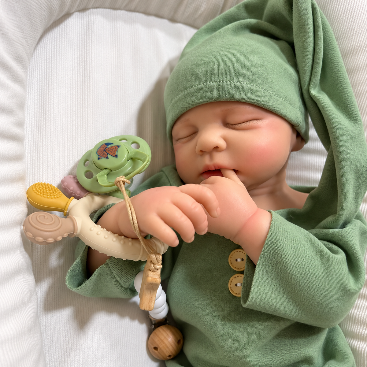 Clover Bloom Silicone Boy 20 inch / 6.8 lbs
