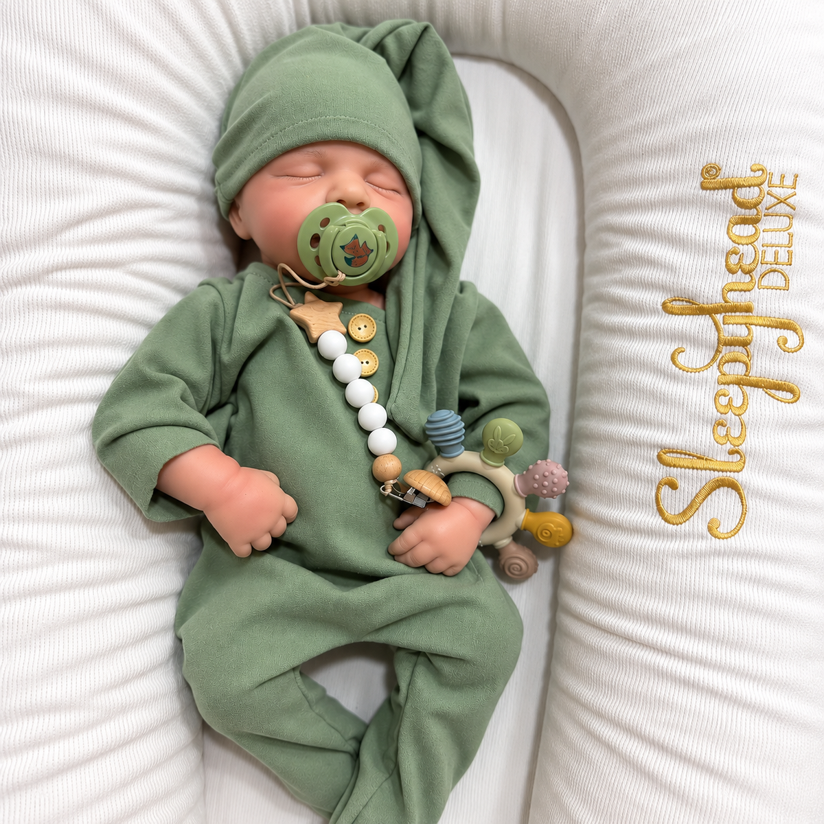 Clover Bloom Silicone Boy 20 inch / 6.8 lbs