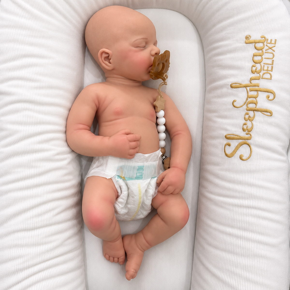 Clover Bloom Silicone Boy 20 inch / 6.8 lbs